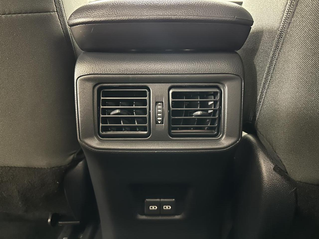 2025 Toyota RAV4 LE AWD Photo