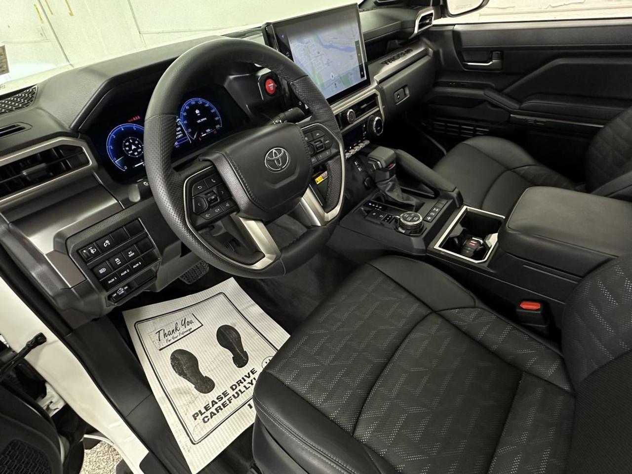 2025 Toyota Tacoma 4x4 Double Cab Auto SB Photo