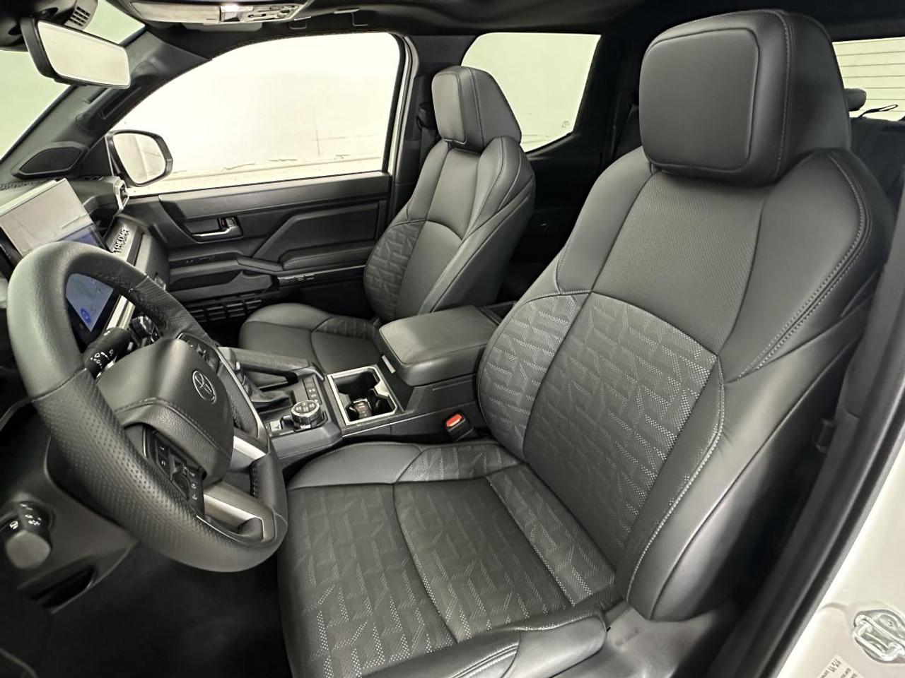 2025 Toyota Tacoma 4x4 Double Cab Auto SB Photo