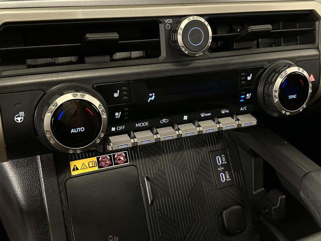 2025 Toyota Tacoma 4x4 Double Cab Auto SB Photo