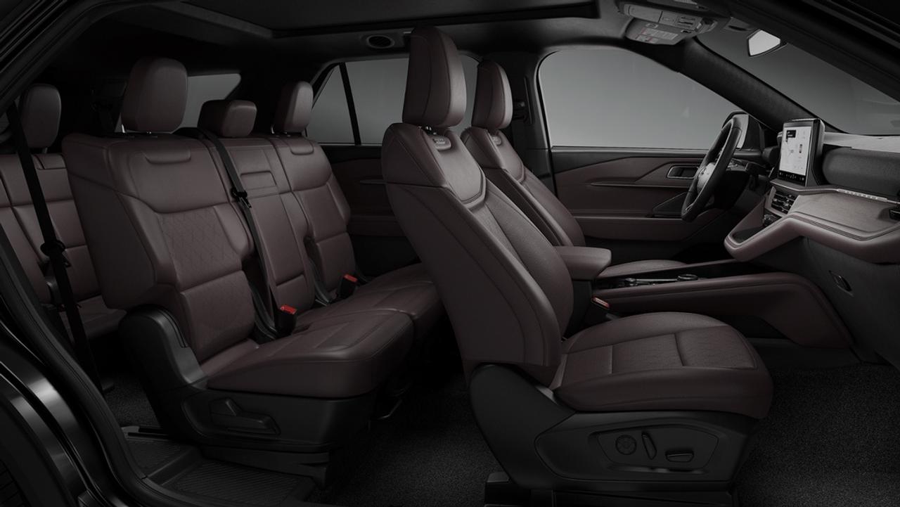 2026 Ford Explorer Platinum Photo