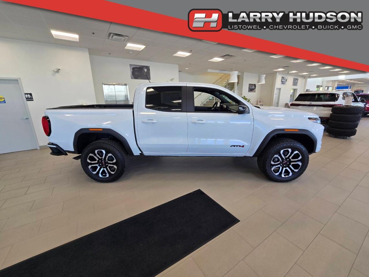 2026 GMC Canyon Crew Cab Short Box 4-Wheel Drive AT4 Photo0