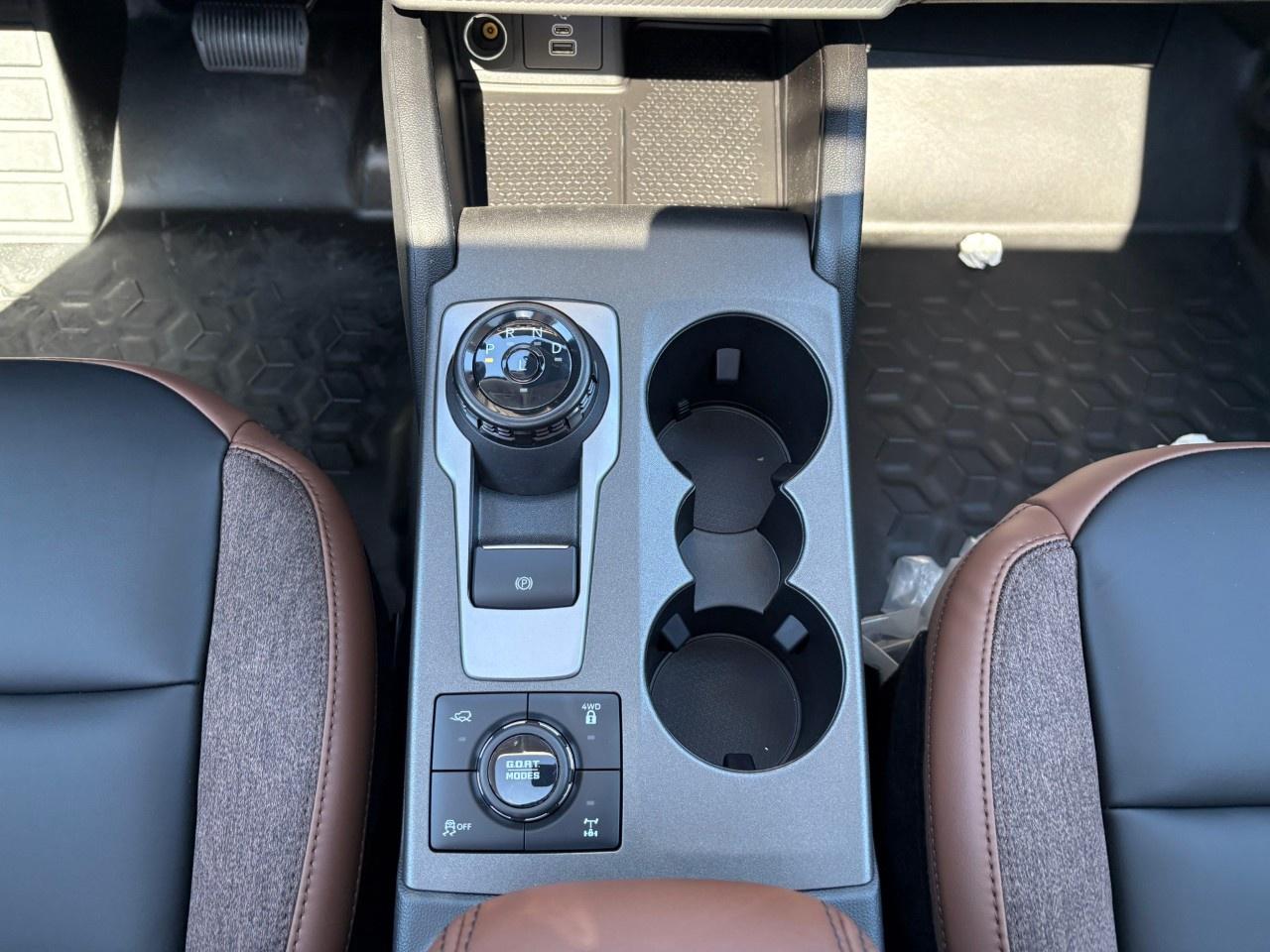 2026 Ford Bronco Sport Outer Banks 4x4 Photo