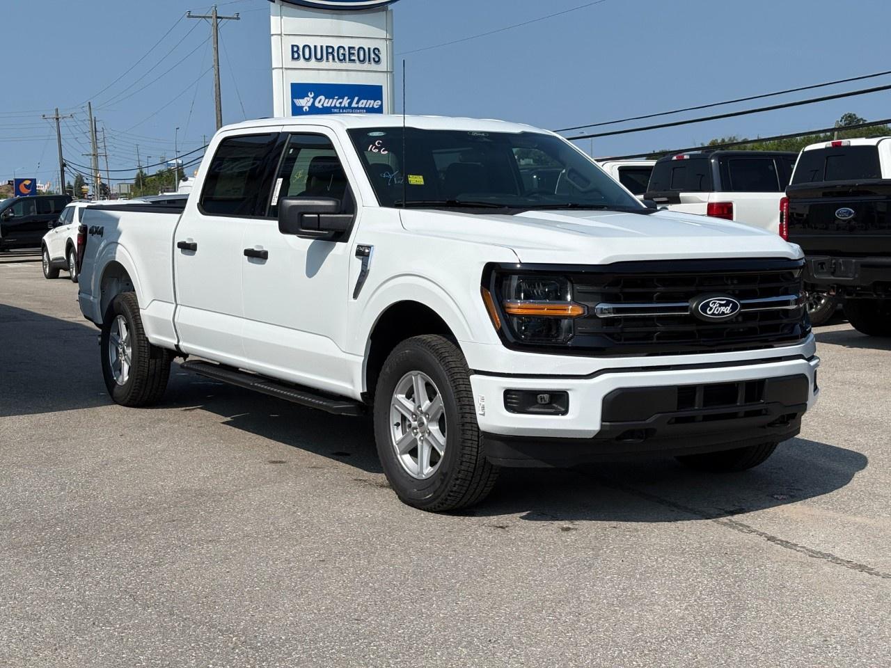 2026 Ford F-150 XLT 4WD SuperCrew 6.5' Box Photo4