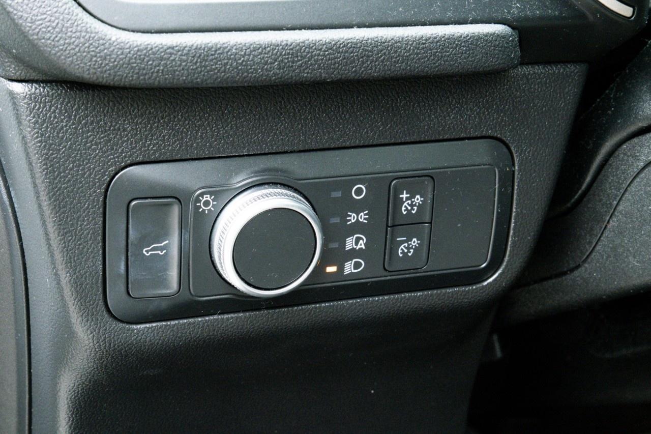 2022 Ford Escape SE AWD Photo