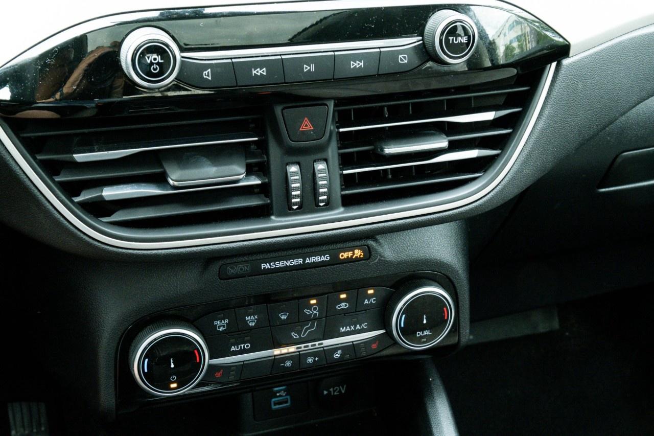 2022 Ford Escape SE AWD Photo