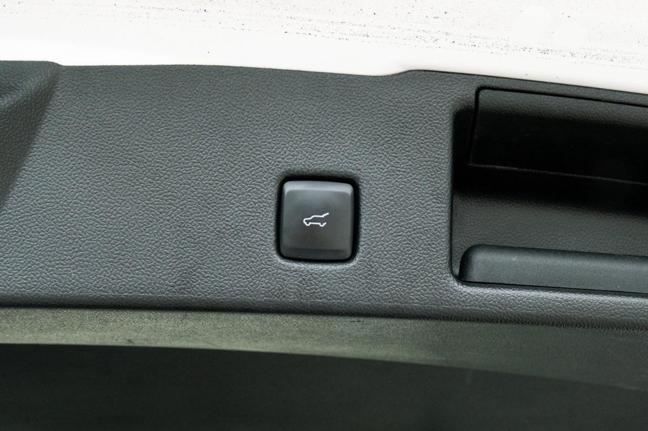 2022 Ford Escape SE AWD Photo