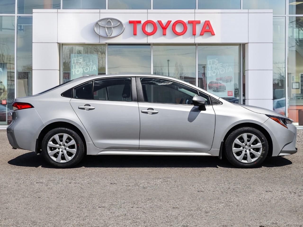 2024 Toyota Corolla LE Photo