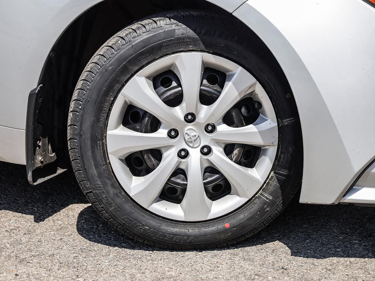 2024 Toyota Corolla LE Photo