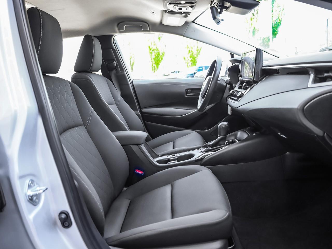 2024 Toyota Corolla LE Photo