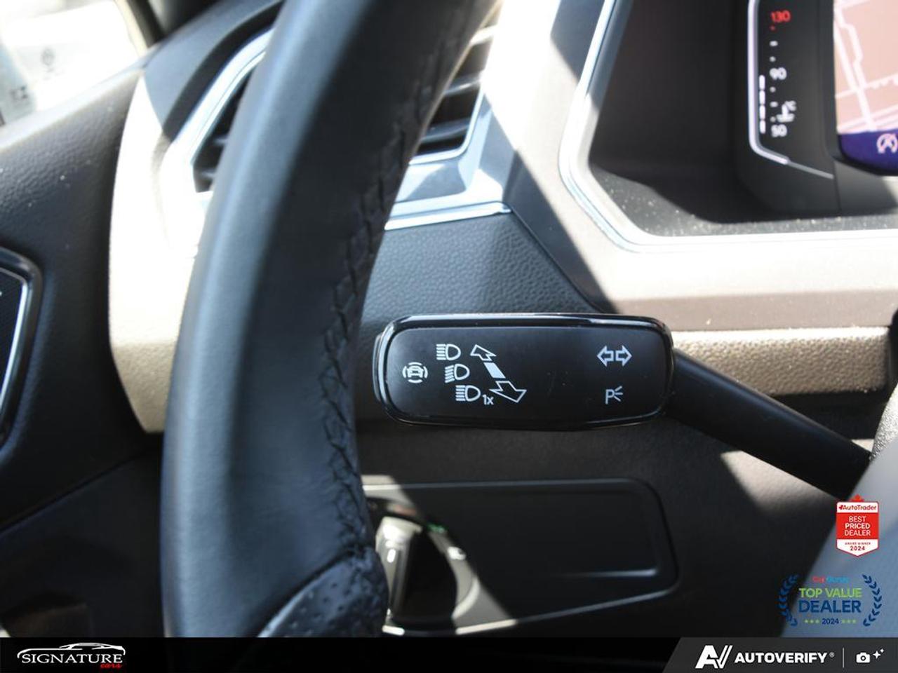 2024 Volkswagen Tiguan Highline R-Line No Accident Fender Panoroof Leathe Photo