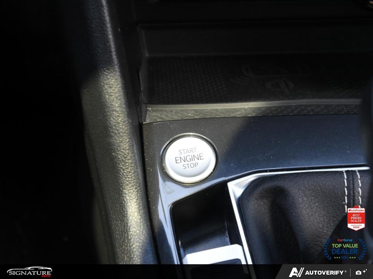 2024 Volkswagen Tiguan Highline R-Line No Accident Fender Panoroof Leathe Photo