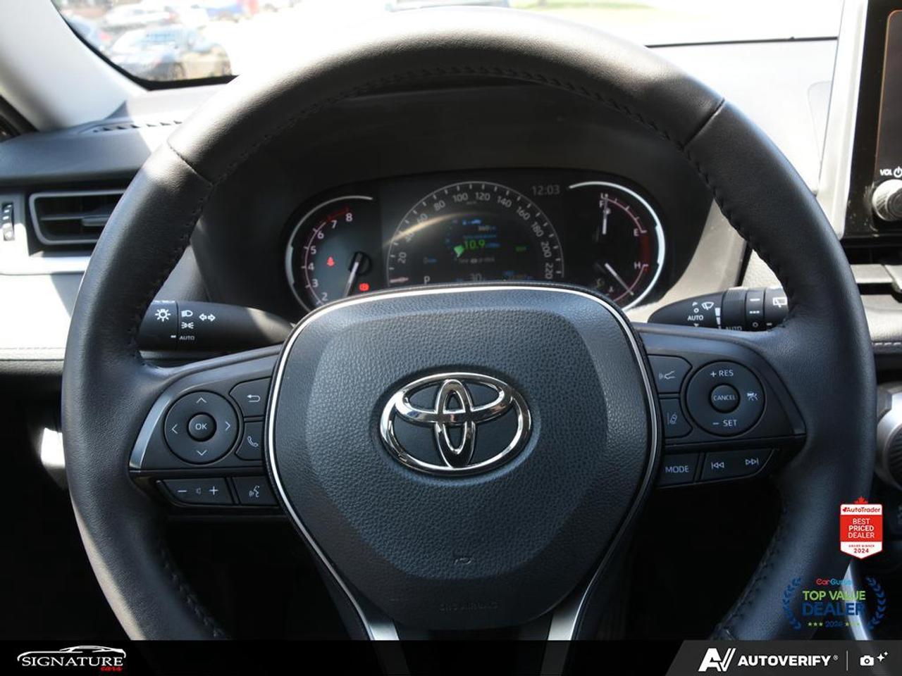 2024 Toyota RAV4 XLE AWD No Accident Sunroof Carplay BSM Photo