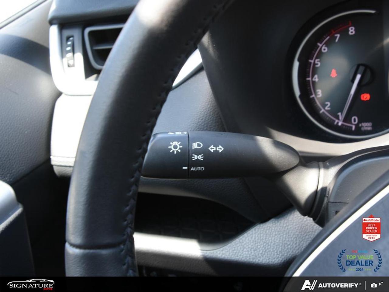 2024 Toyota RAV4 XLE AWD No Accident Sunroof Carplay BSM Photo
