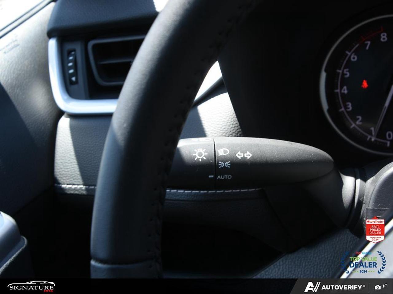 2025 Toyota RAV4 XLE AWD No Accident Sunroof Carplay BSM Photo