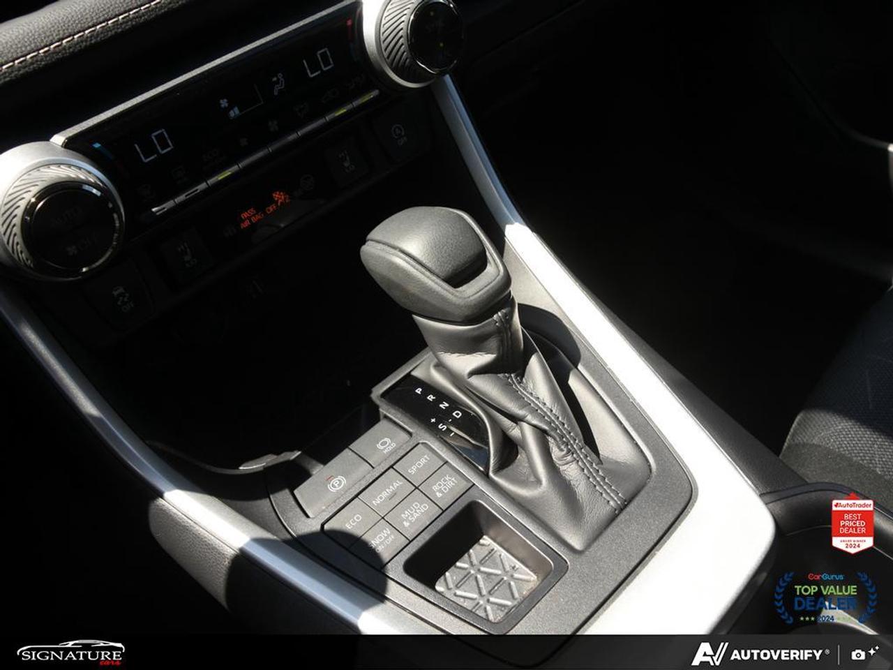 2025 Toyota RAV4 XLE AWD No Accident Sunroof Carplay BSM Photo