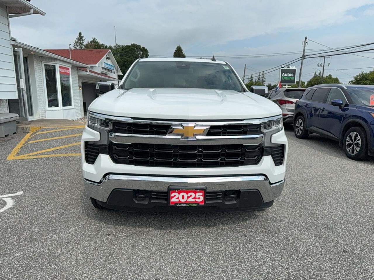2025 Chevrolet Silverado 1500 LT-4X4-5.3L-HITCH-HEATED SEATS-ALLOYS-WARRANTY Photo