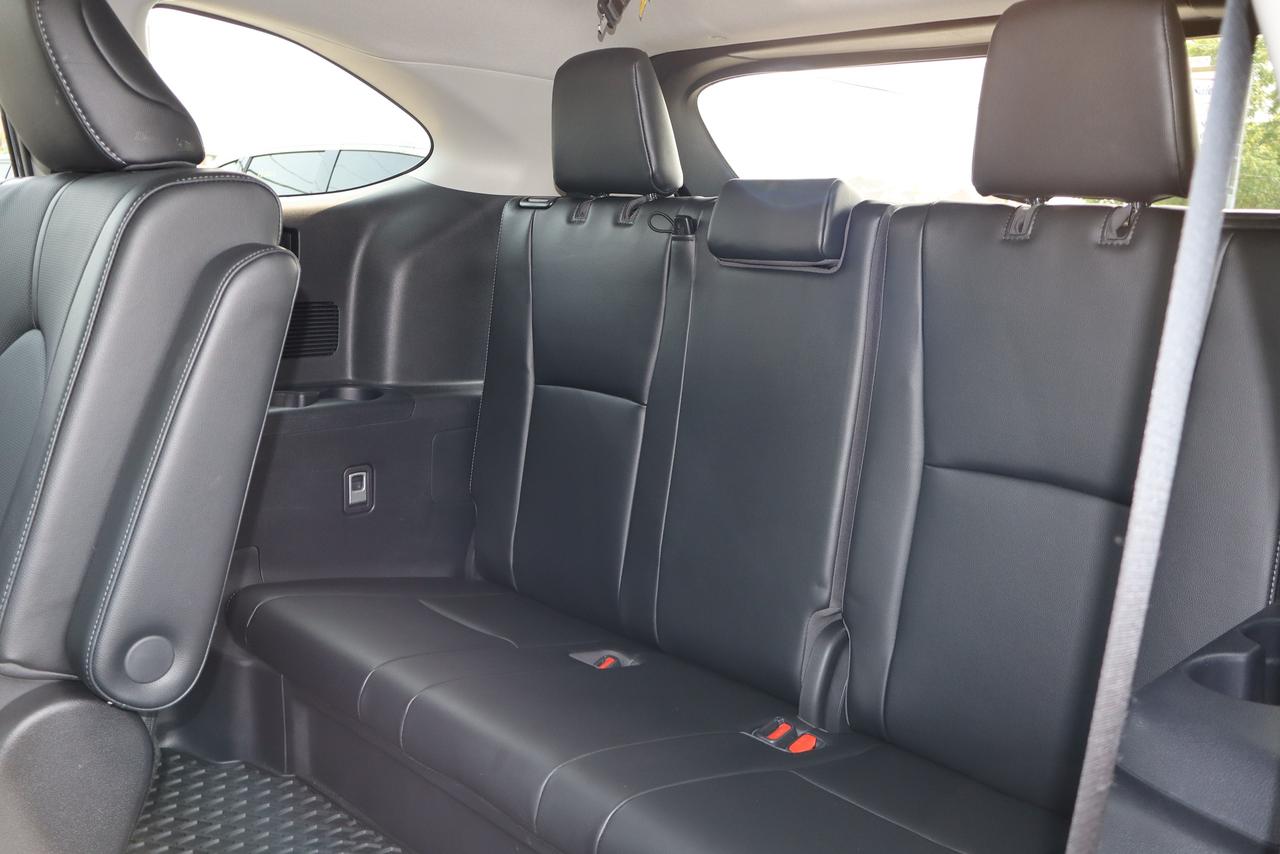 2022 Toyota Highlander Hybrid Limited Photo