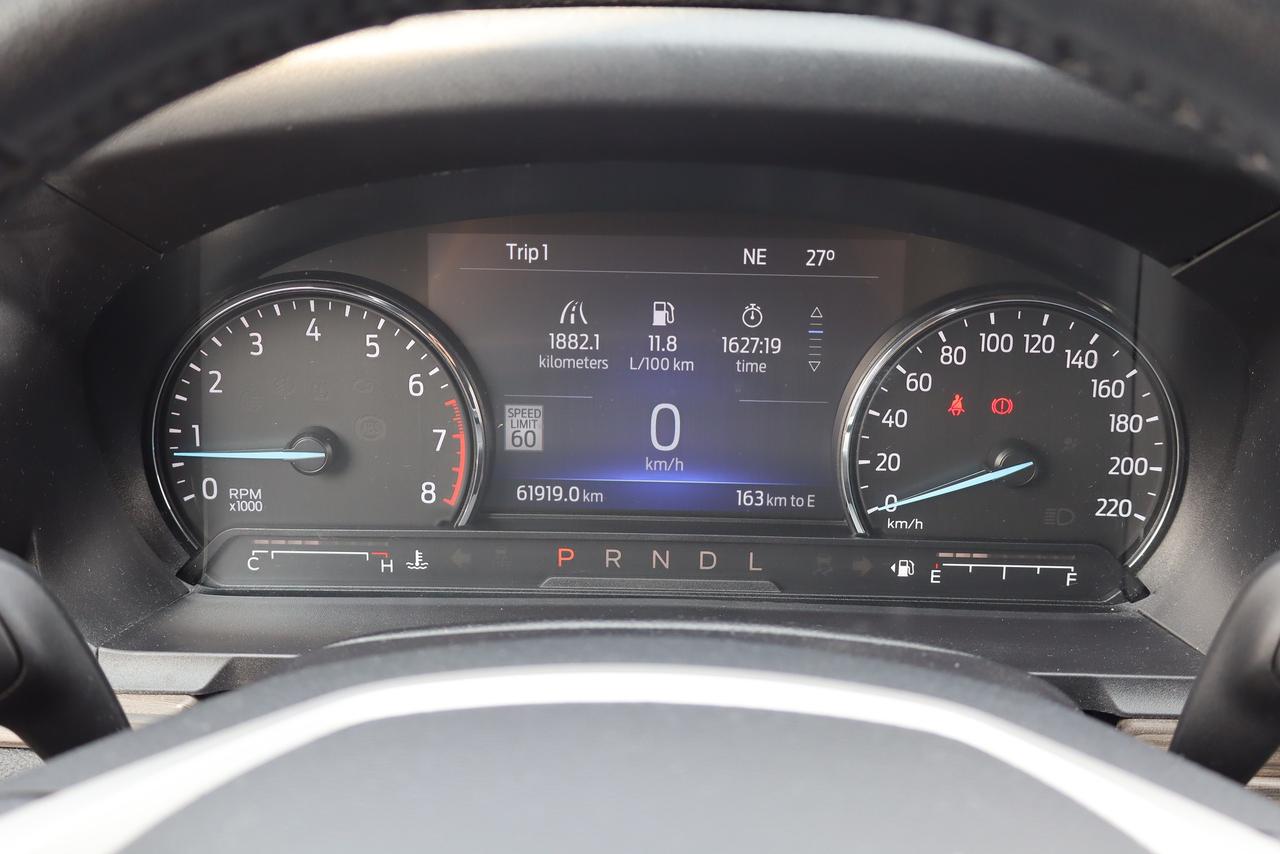 2023 Ford Explorer Limited 4WD Photo