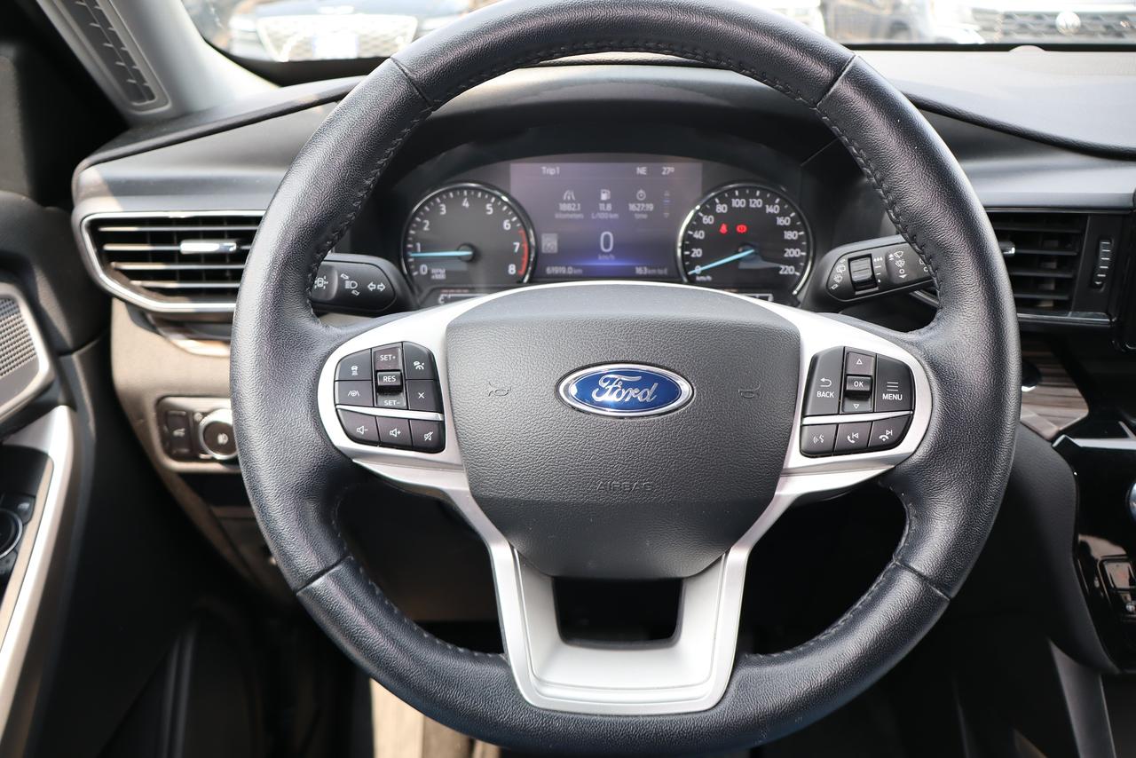 2023 Ford Explorer Limited 4WD Photo