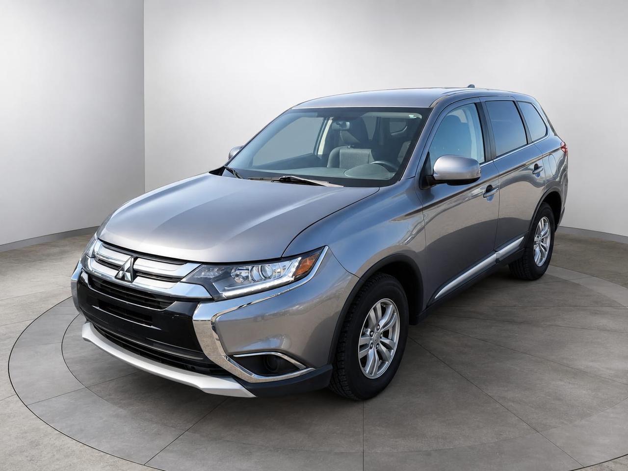 2017 Mitsubishi Outlander ES
