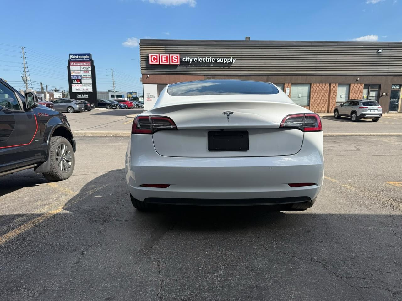 2020 Tesla Model 3 Standard Range Plus| CLEAN CARFAX| RWD| Photo