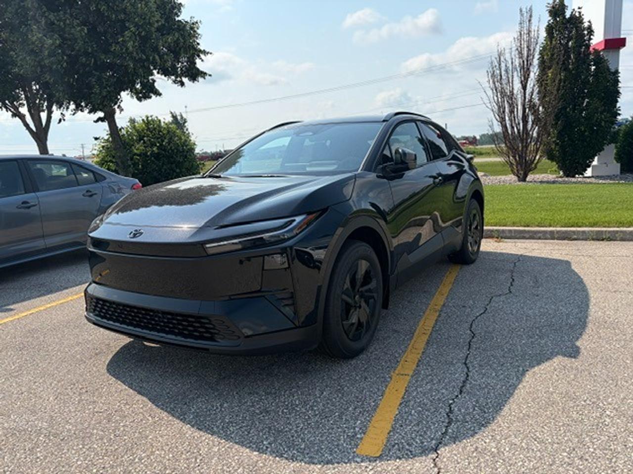 2026 Toyota C-HR XSE AWD Photo0