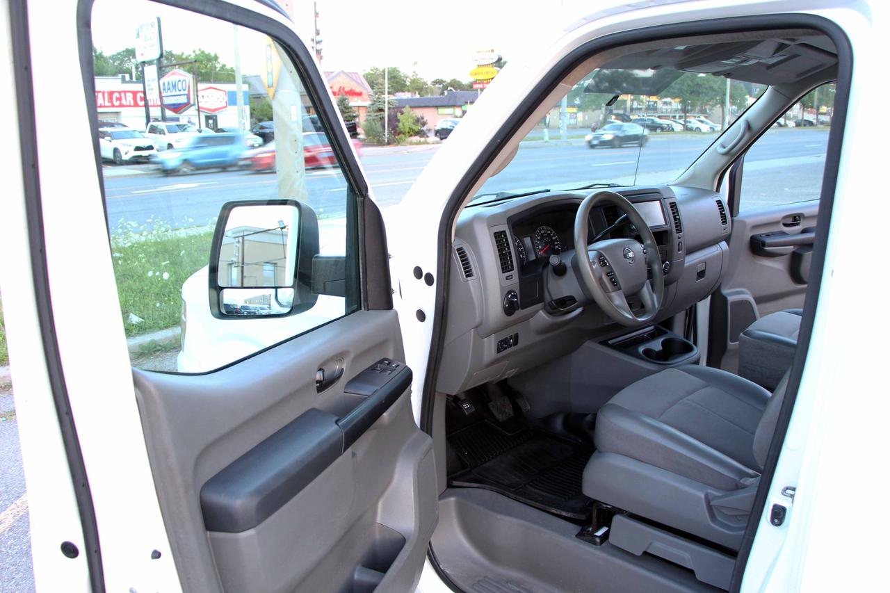 2020 Nissan NV 2500 S Photo