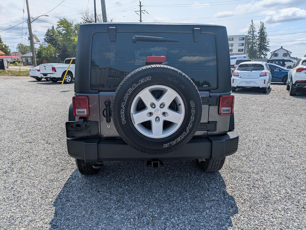 2016 Jeep Wrangler 4WD 2dr Sport Photo3