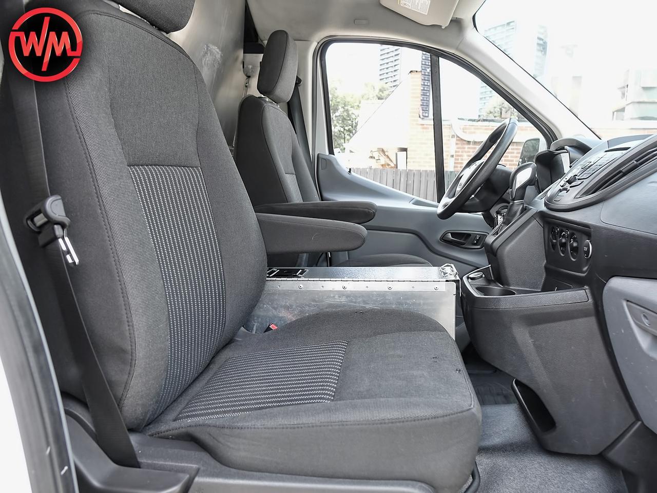 2018 Ford Transit 250 LOW ROOF*ROOF RACK*SHELVES*REVERSE CAMERA Photo