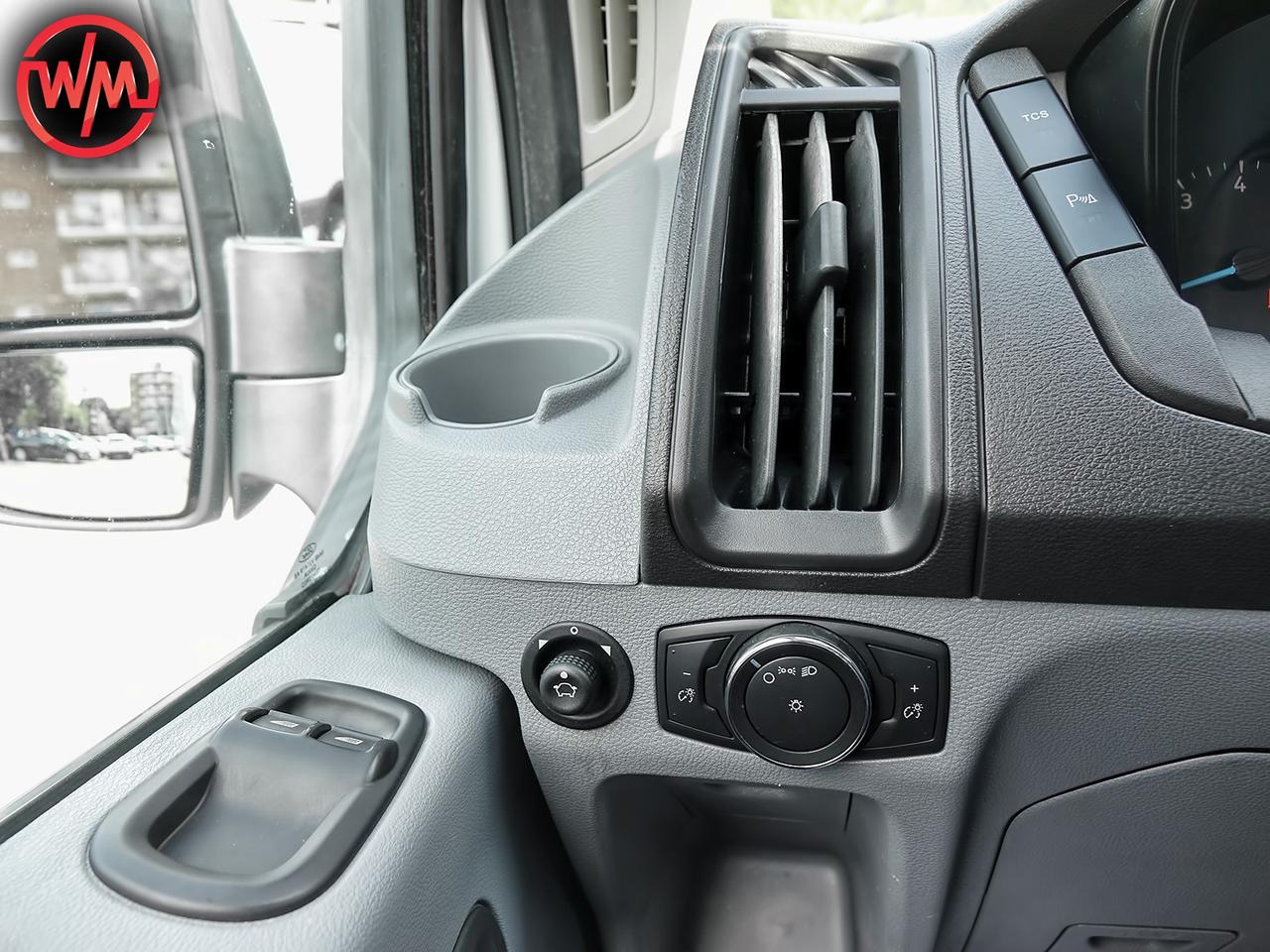 2018 Ford Transit 250 LOW ROOF*ROOF RACK*SHELVES*REVERSE CAMERA Photo