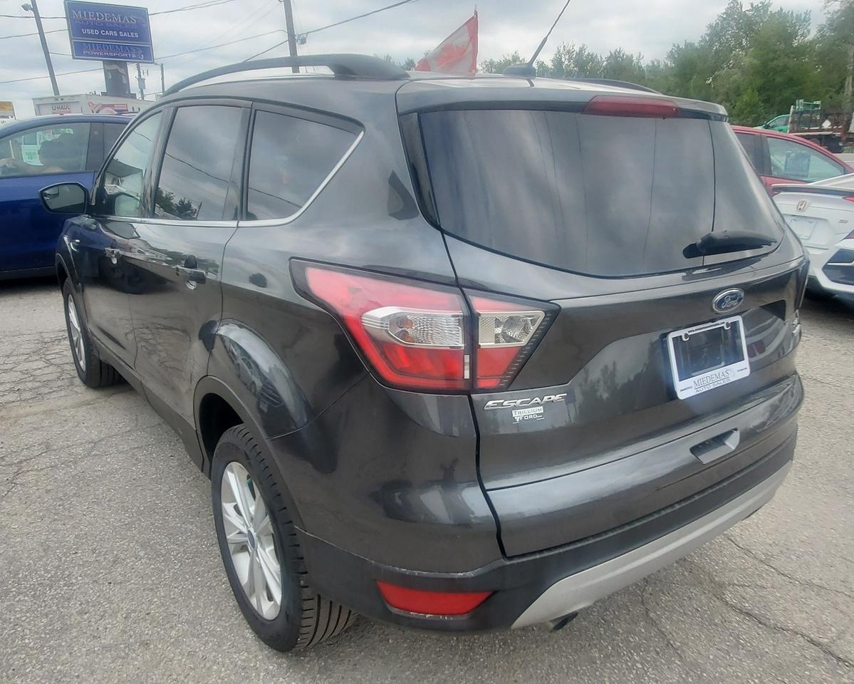 2018 Ford Escape SE Photo4
