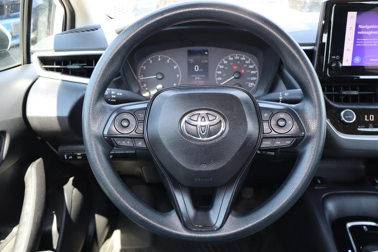 2024 Toyota Corolla LE Photo