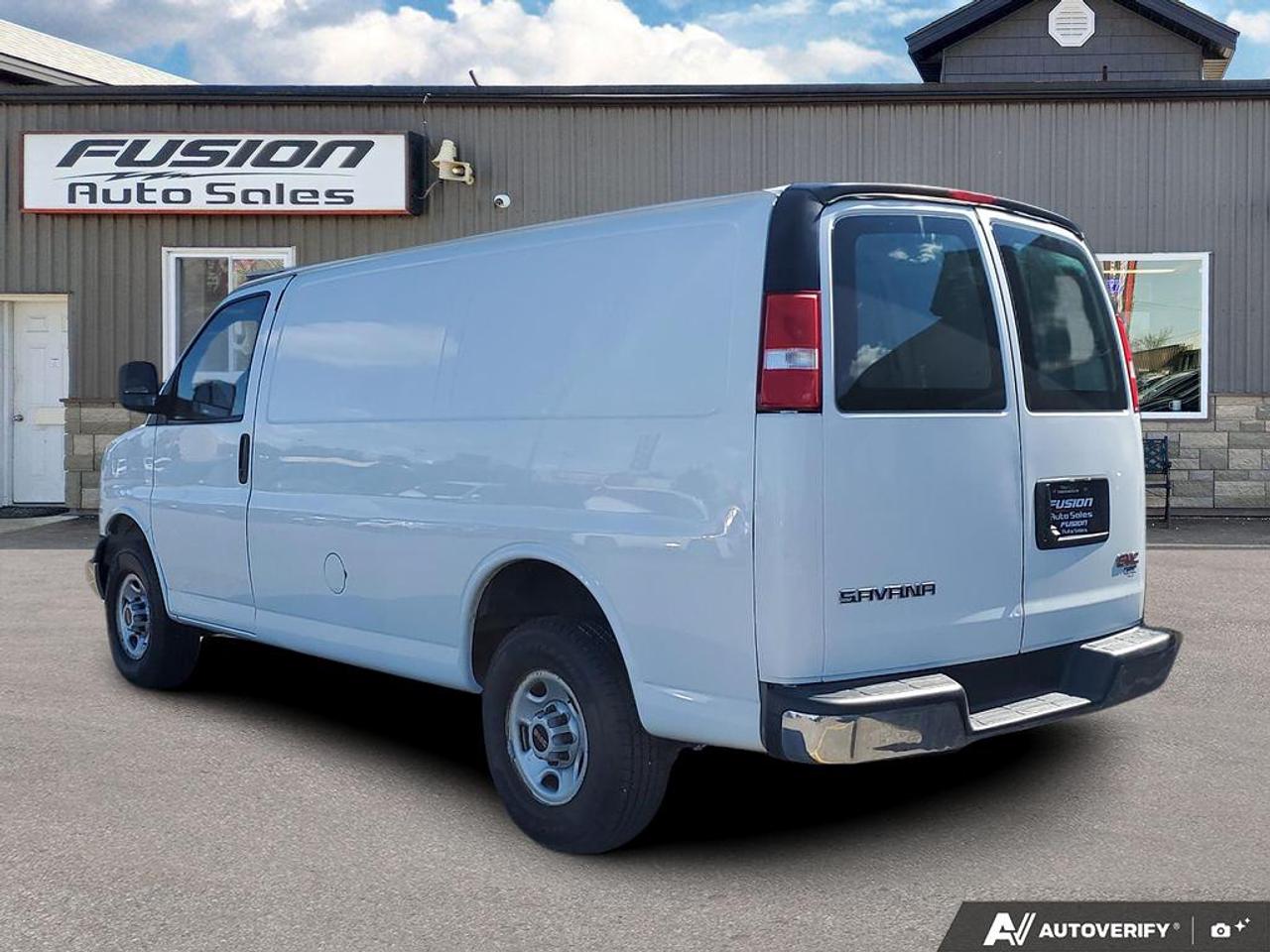2020 GMC Savana Cargo Van RWD 2500 135" Photo