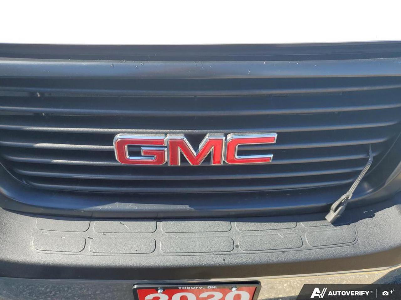 2020 GMC Savana Cargo Van RWD 2500 135" Photo