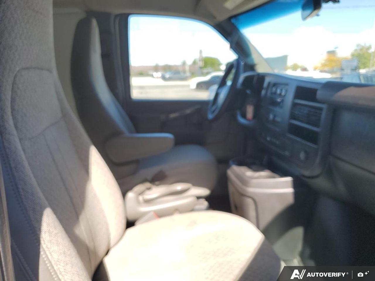 2020 GMC Savana Cargo Van RWD 2500 135" Photo