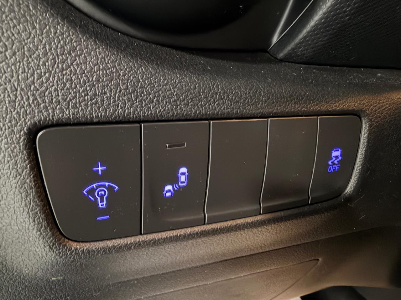 2021 Hyundai KONA 1.6T Trend AWD Photo