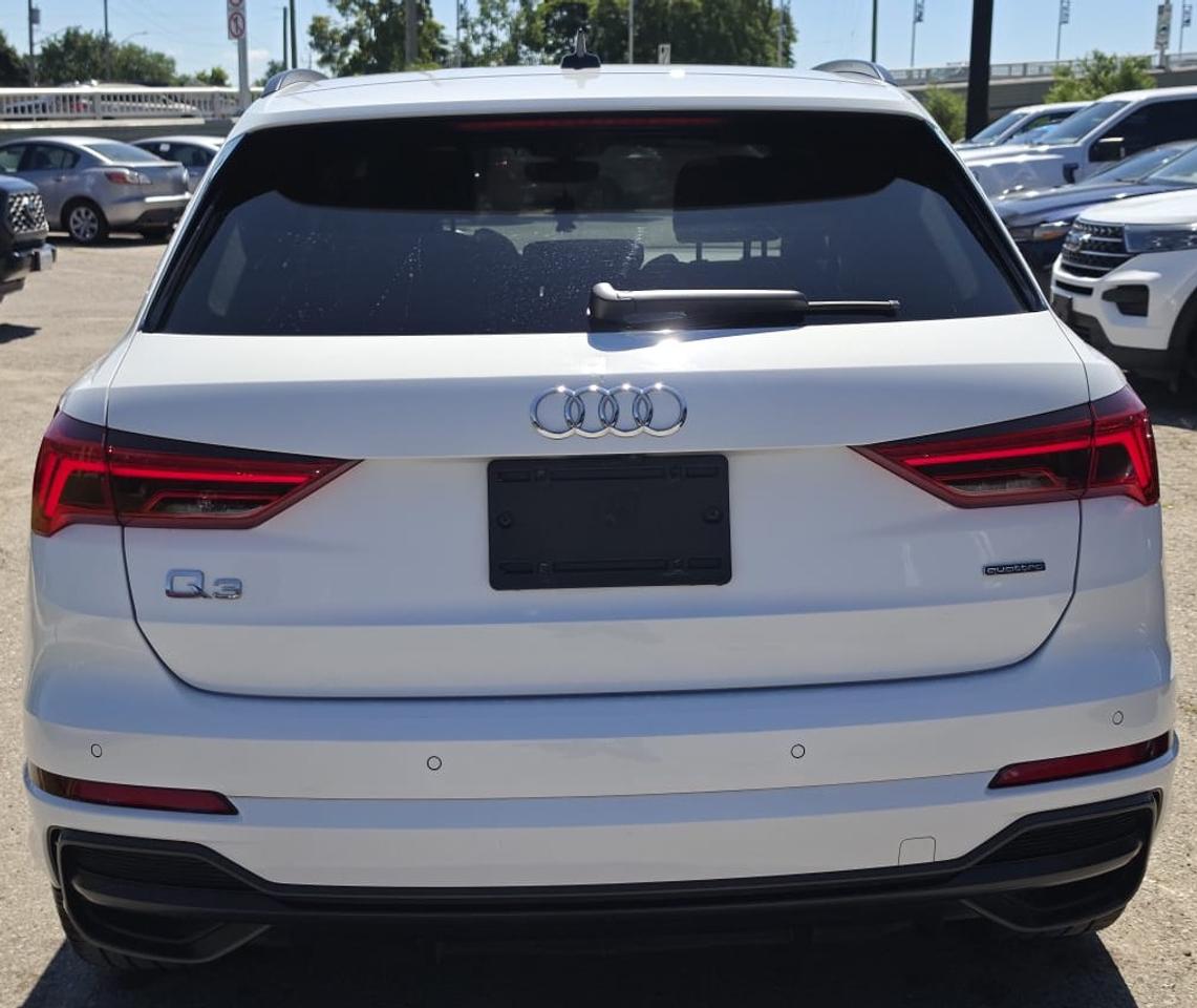2022 Audi Q3 PROGRESSIV / SLINE / NO ACCIDENTS / ROOF / LEATHER Photo2