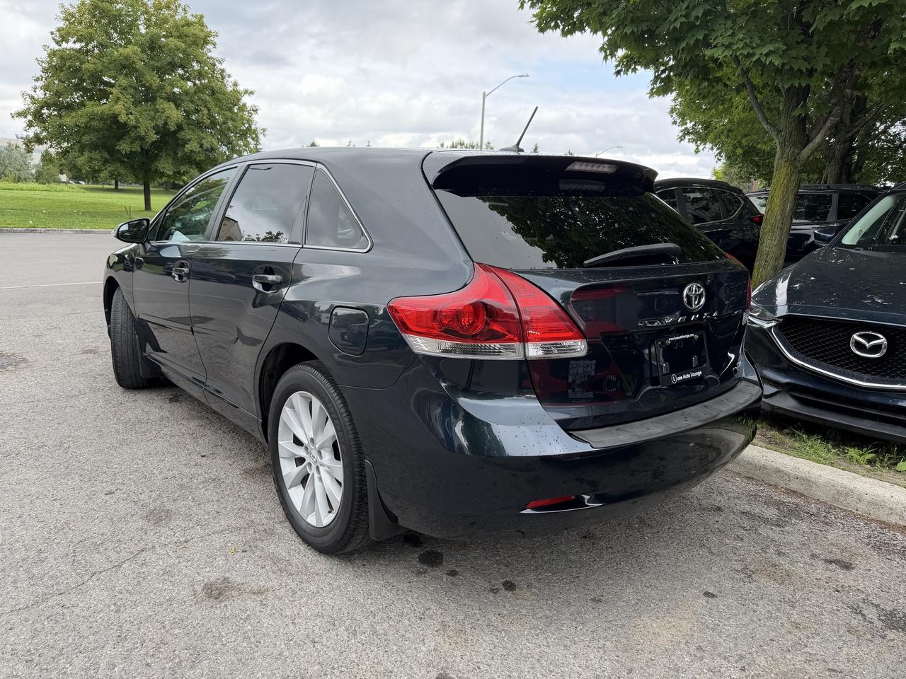 2015 Toyota Venza XLE - Photo #3