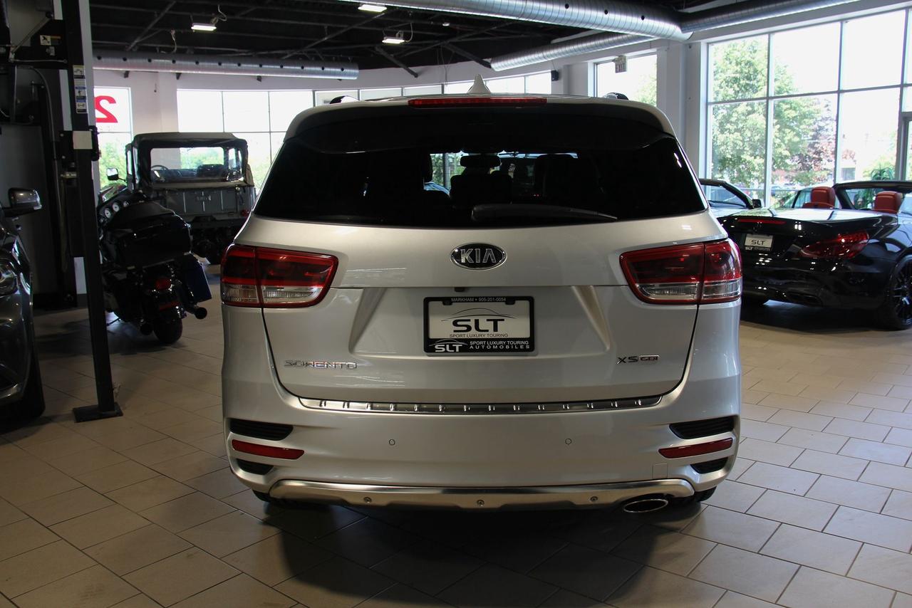 2017 Kia Sorento 2.0L Turbo SX Photo