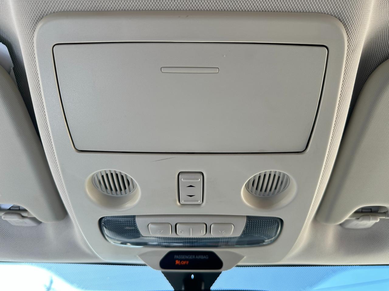 2019 Ford EcoSport SE Heated Cloth NAV FM/XM Sunroof BackupCam A/C Photo