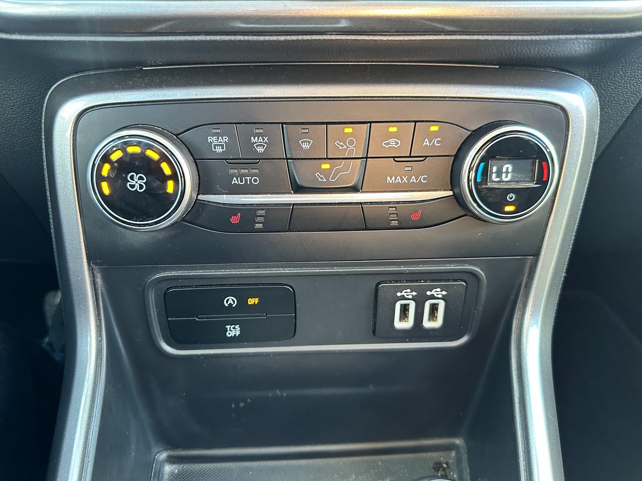 2019 Ford EcoSport SE Heated Cloth NAV FM/XM Sunroof BackupCam A/C Photo