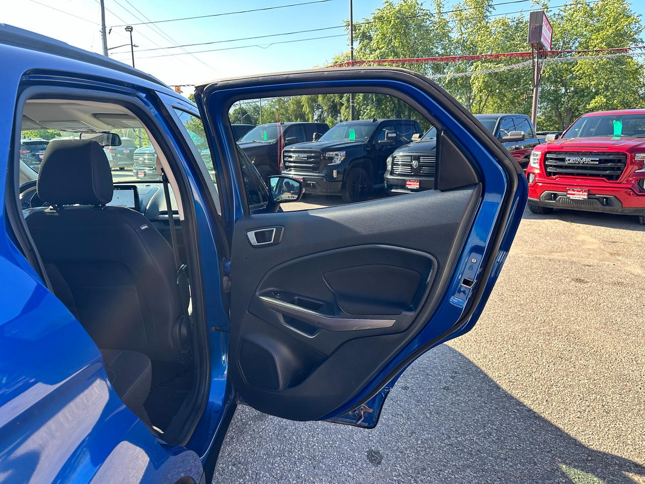 2019 Ford EcoSport SE Heated Cloth NAV FM/XM Sunroof BackupCam A/C Photo