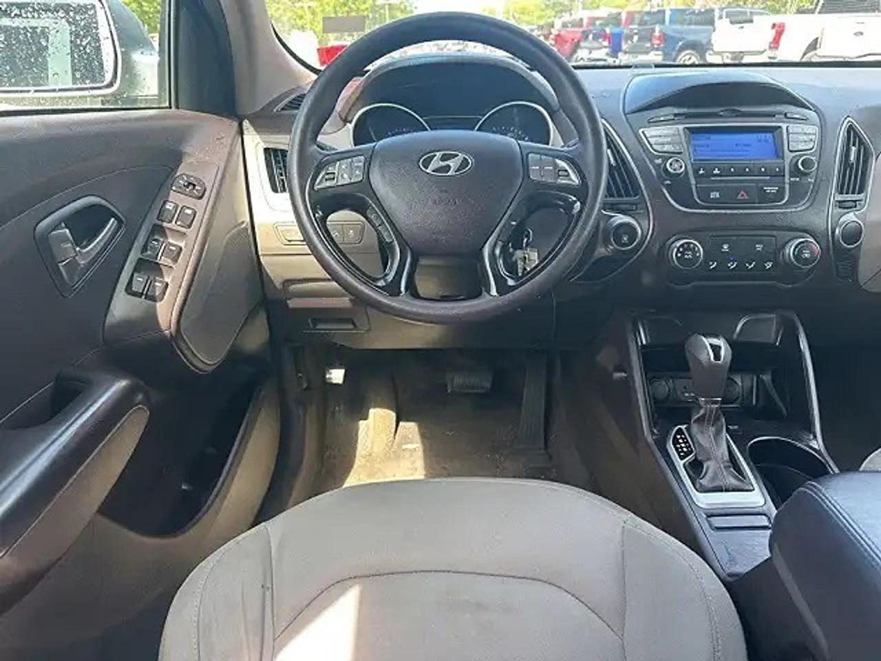 2015 Hyundai Tucson GL Photo