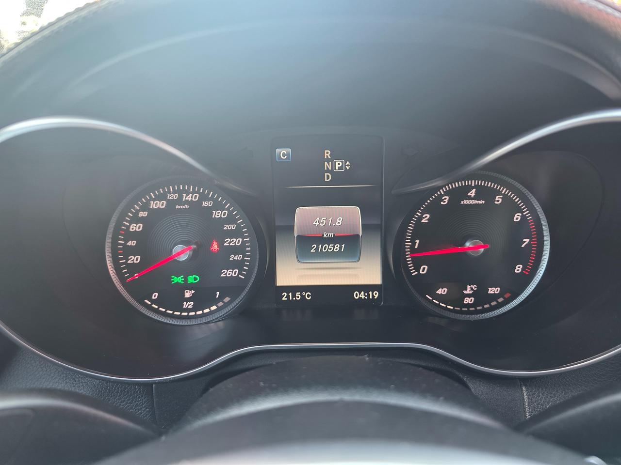 2015 Mercedes-Benz C-Class C 400 4Matic Photo