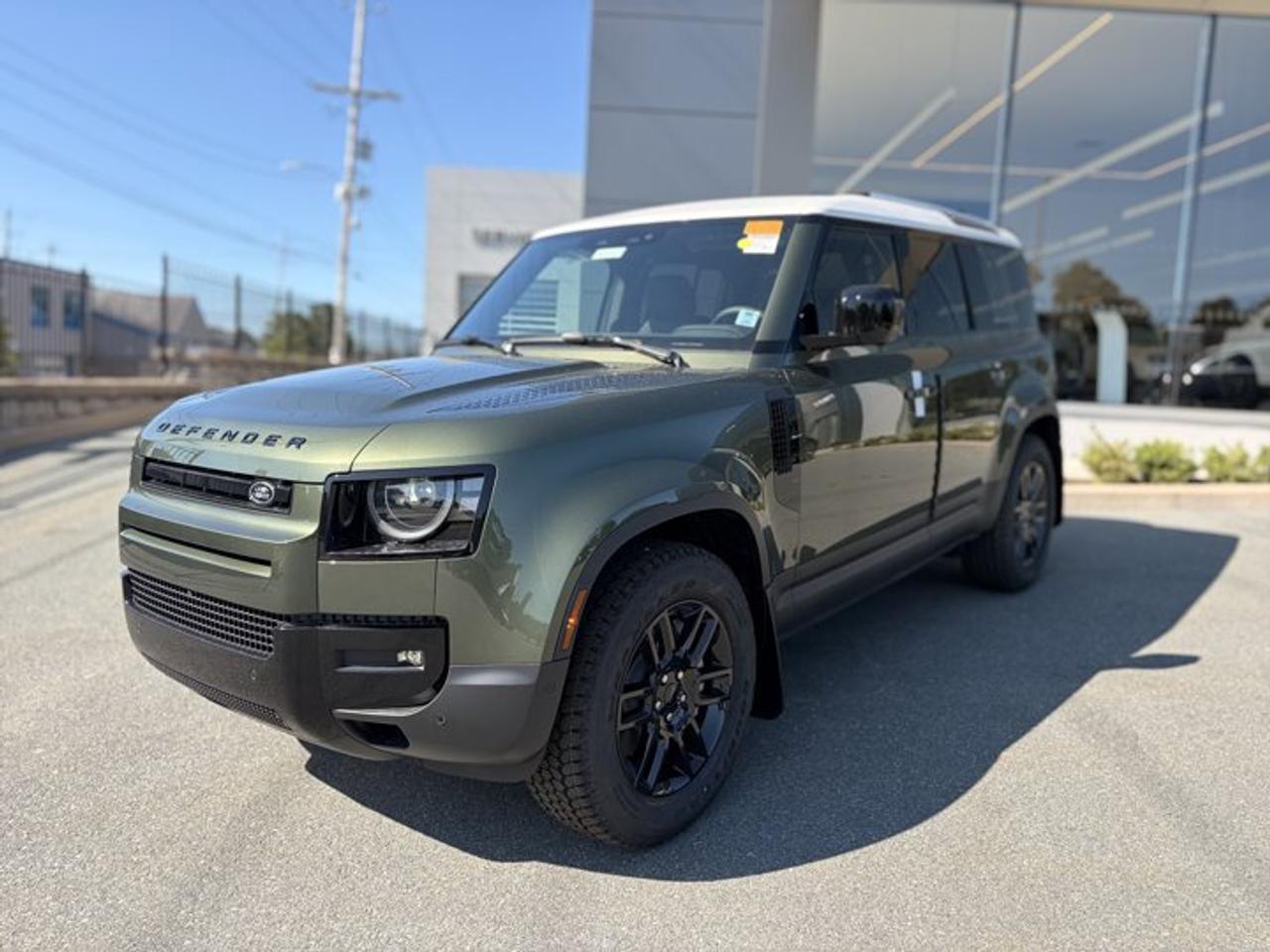Standard SUV 4WD, 110 P300 S, 8-Speed Automatic w/OD, Intercooled Turbo Premium Gasoline I-4 2.0 L/122