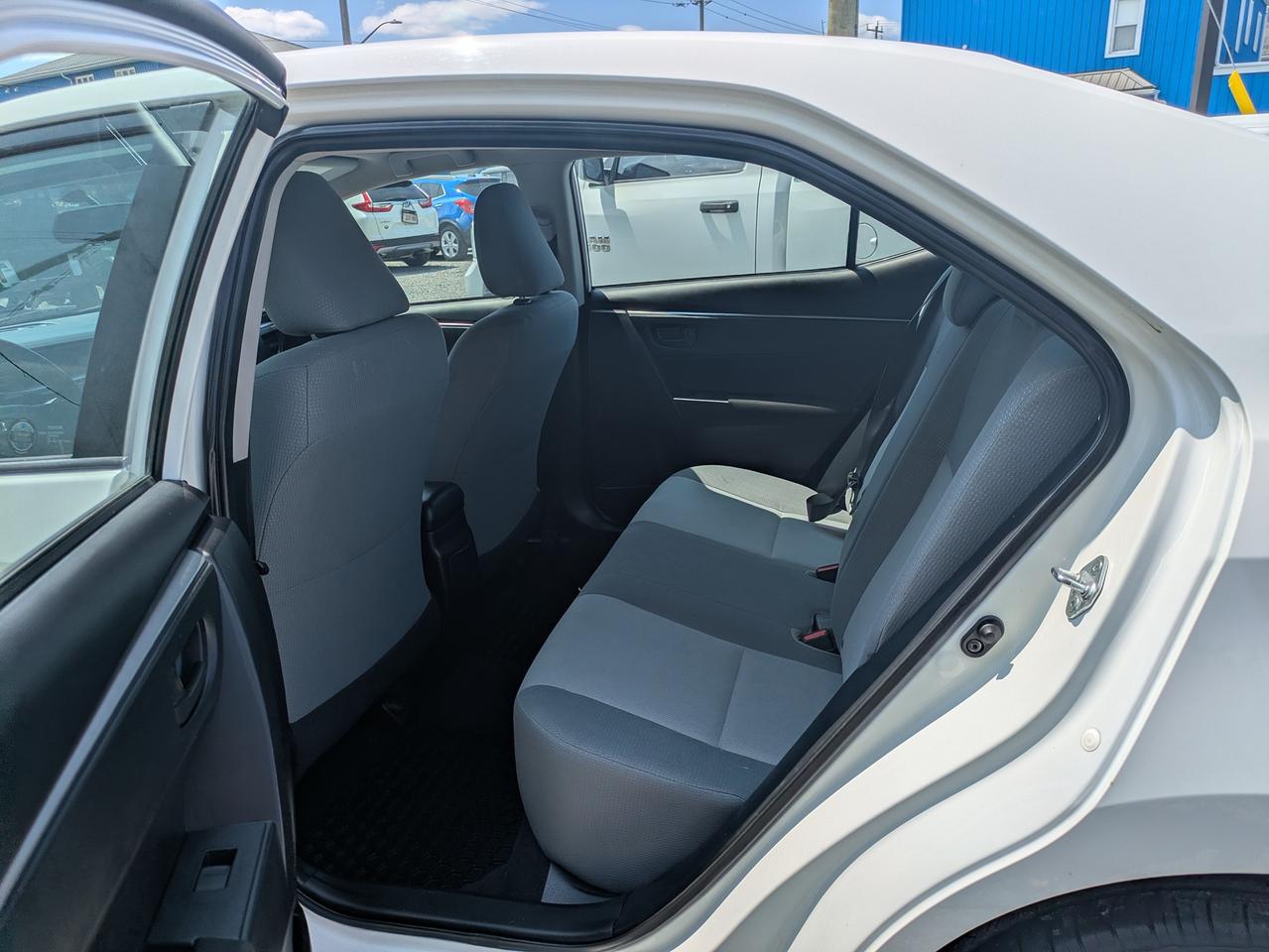 2016 Toyota Corolla 4dr Sdn CVT Photo
