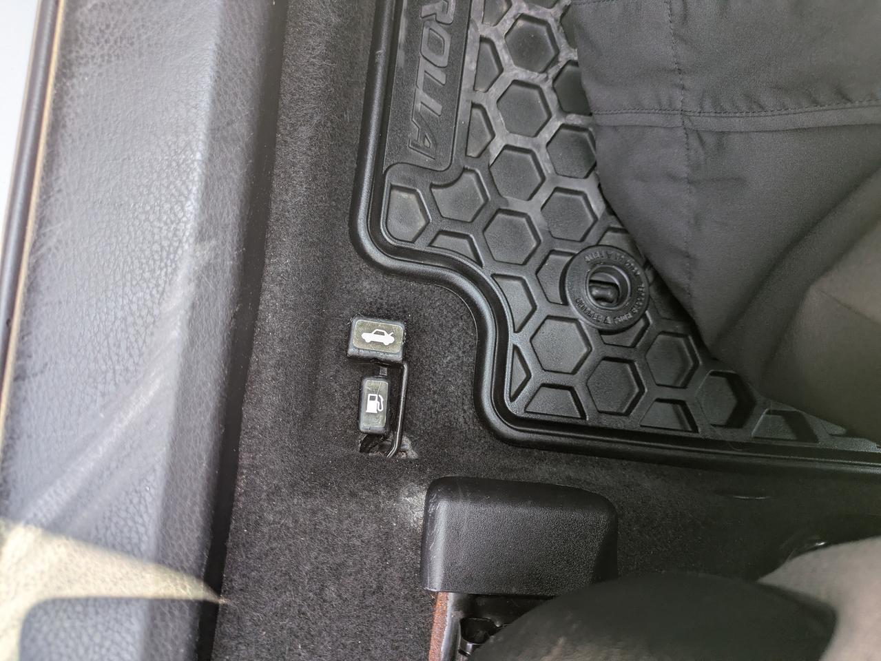 2016 Toyota Corolla 4dr Sdn CVT Photo