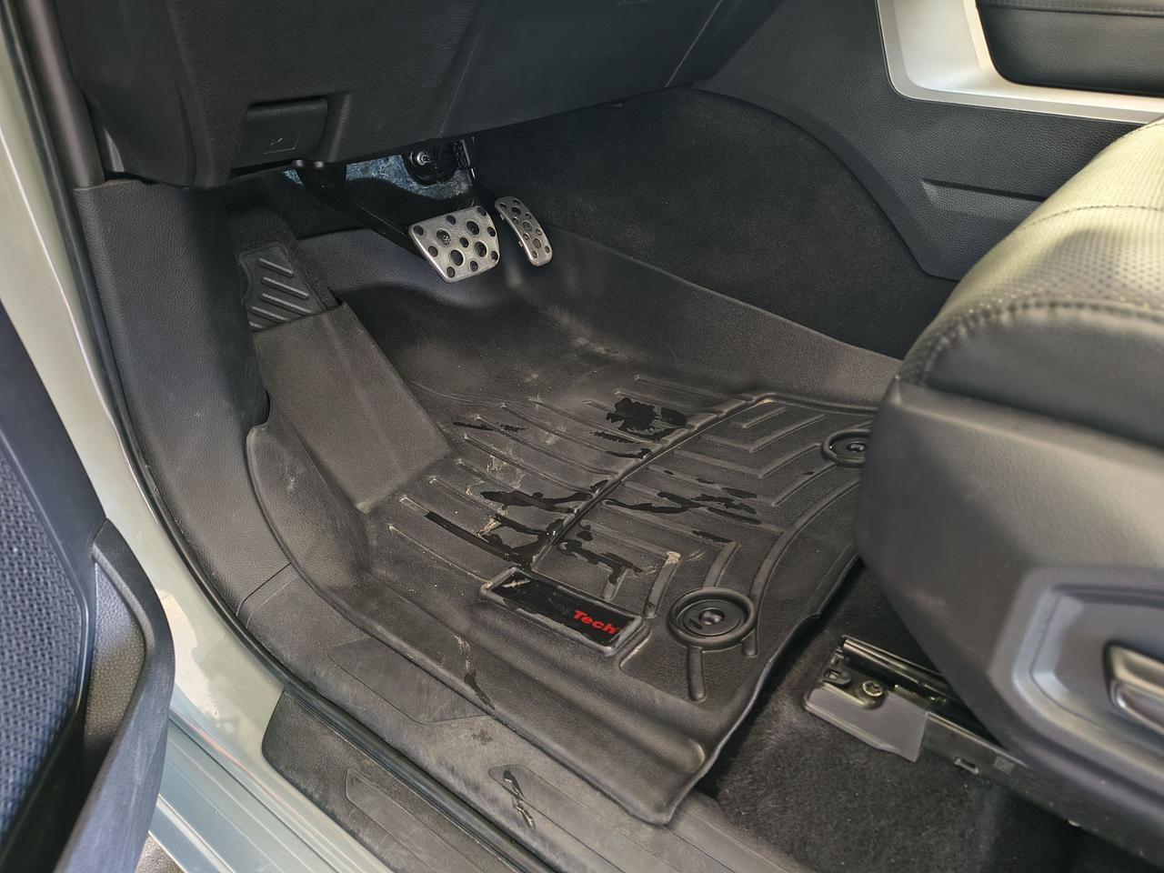 2023 Toyota Tundra Limited  Photo0