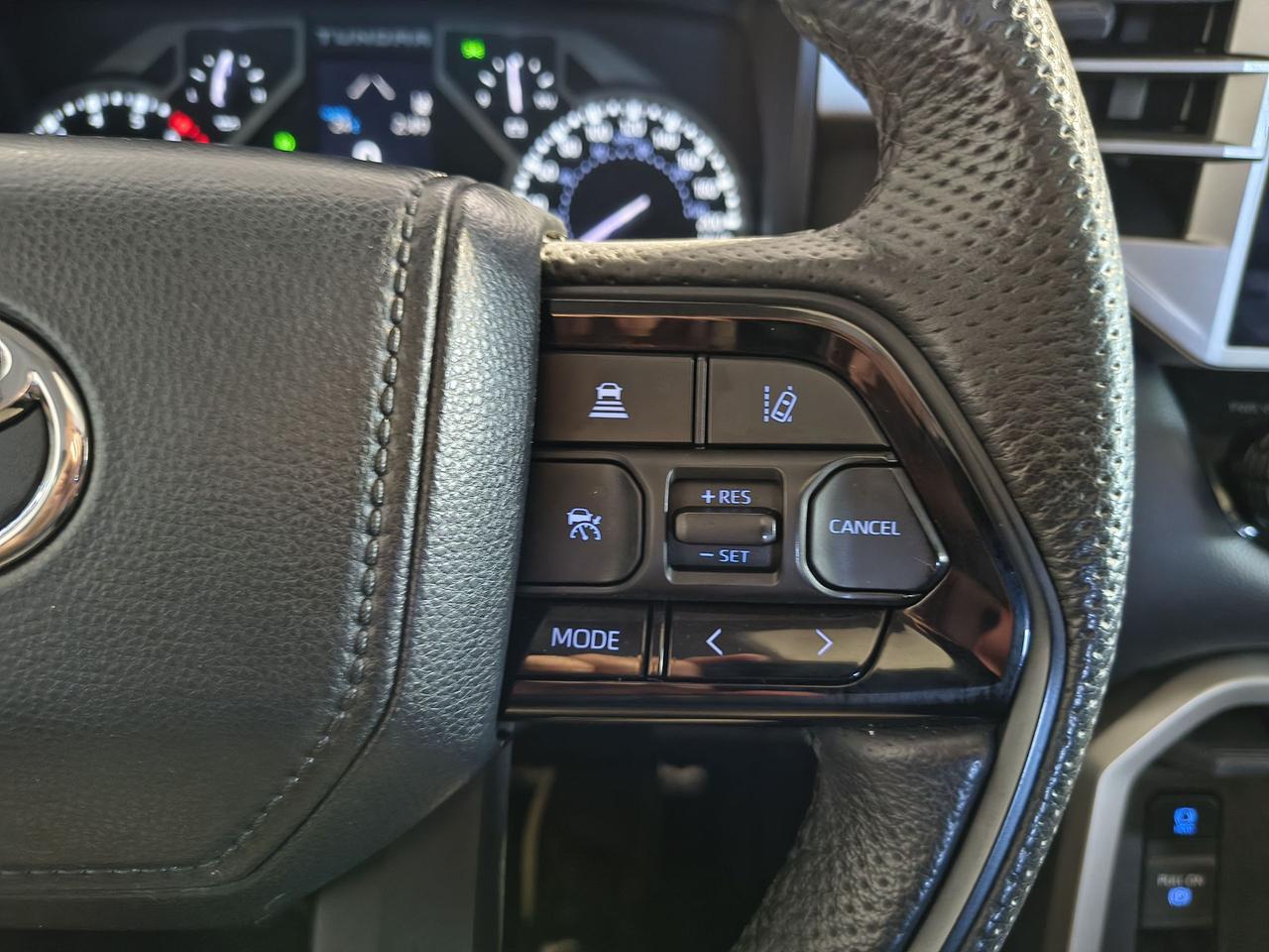 2023 Toyota Tundra Limited  Photo0